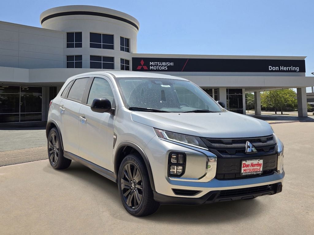 2026 Mitsubishi Outlander Sport SE in Alloy Silver Metallic — front three-quarter view