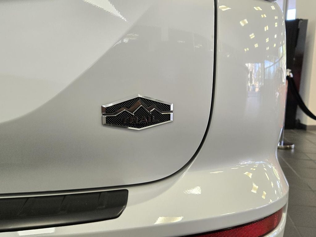 2026 Mitsubishi Outlander — detail view